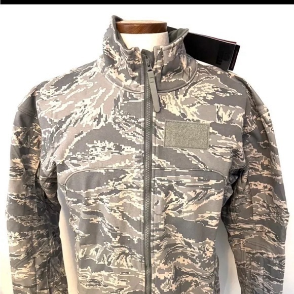 NWT Massif Elements Jacket Mens Lg. ABU Camouflage Digital Tiger Stripe USAF FR